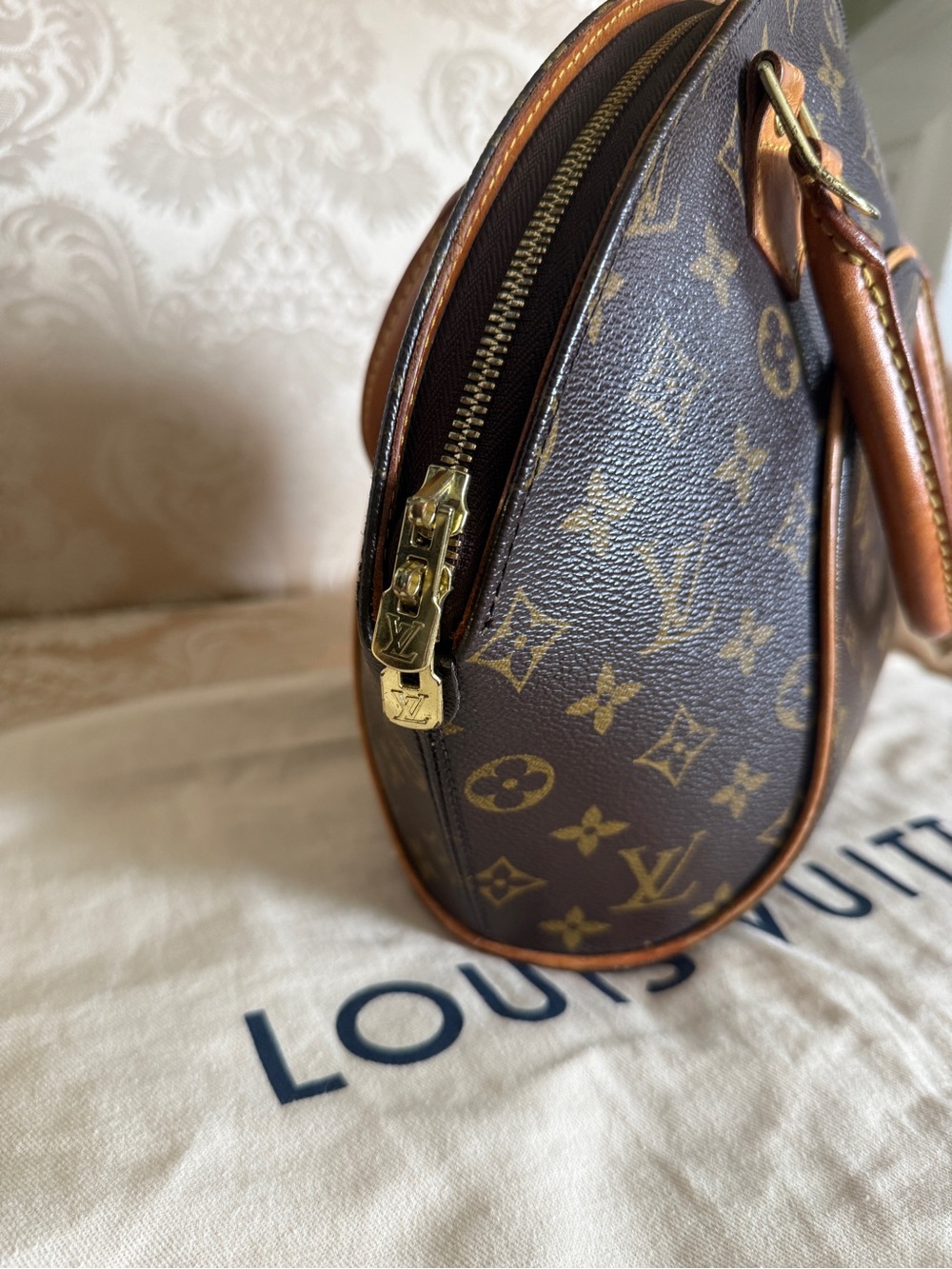 Louis Vuitton Brown Monogram Ellipse Bag - Picture 14 of 16